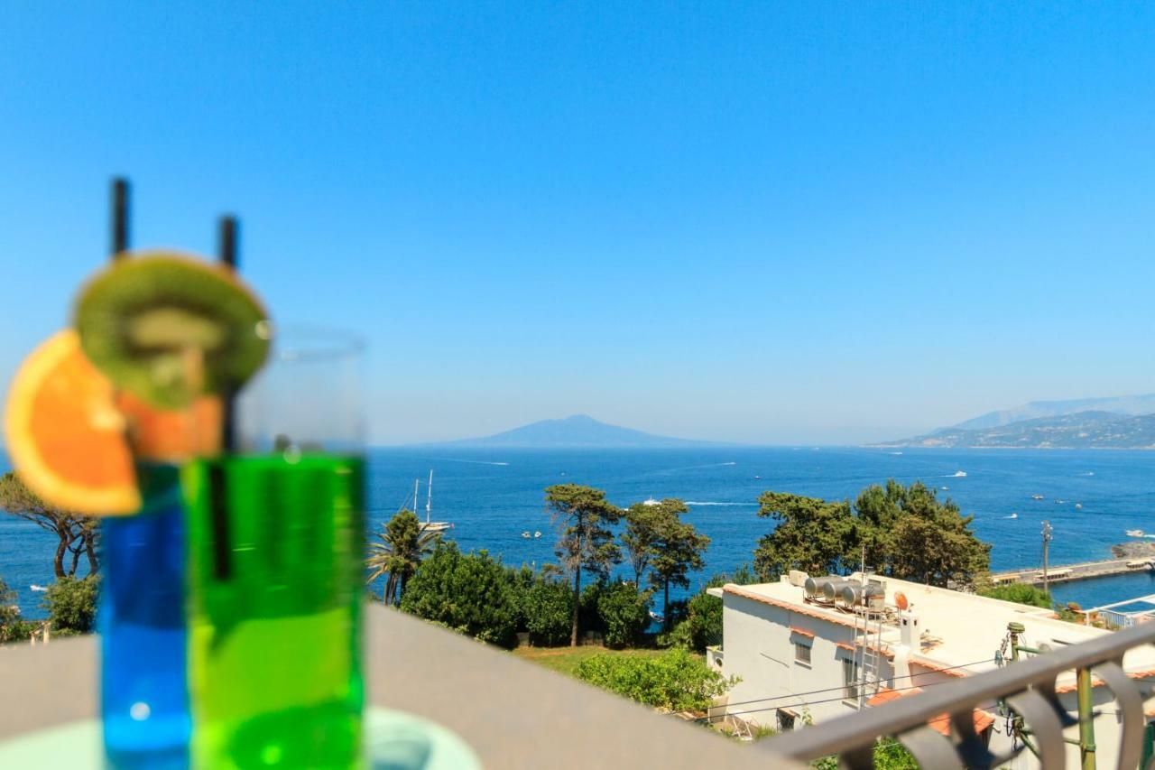 Aquamarine Relaxing Capri Suites Zewnętrze zdjęcie