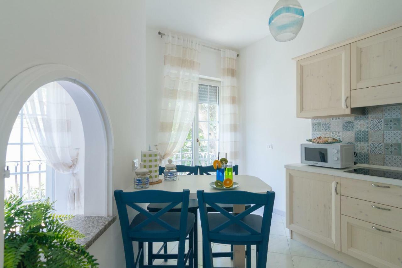 Aquamarine Relaxing Capri Suites Zewnętrze zdjęcie